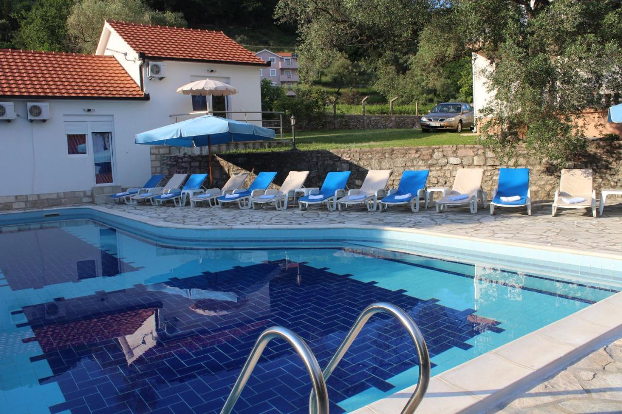 Villa Mia Apartments Bijela Dış mekan fotoğraf