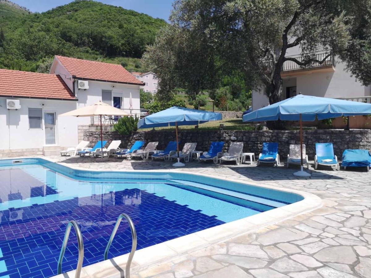 Villa Mia Apartments Bijela Dış mekan fotoğraf