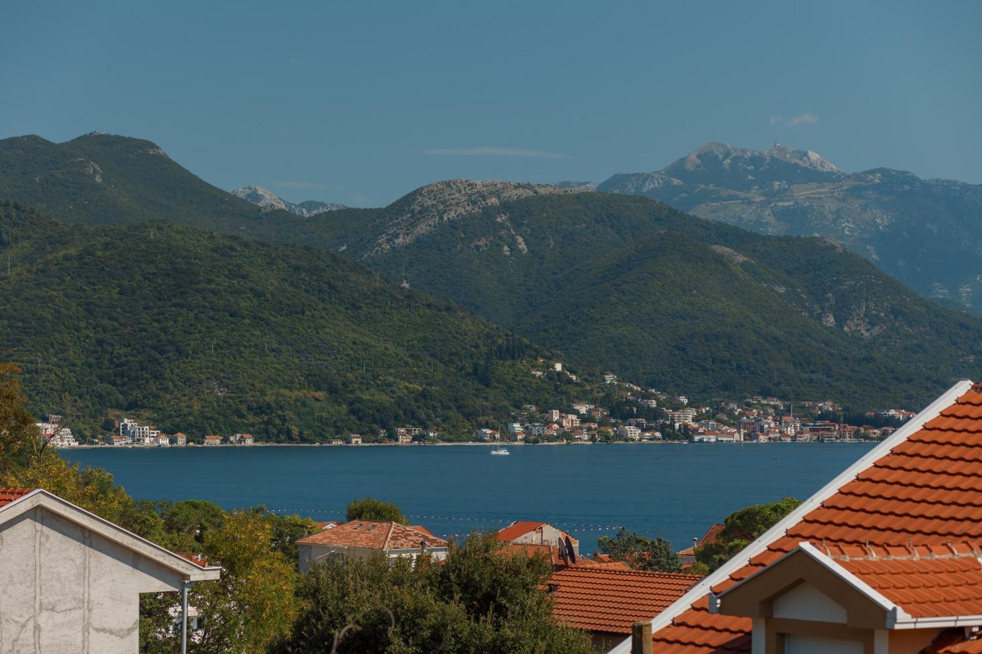 Villa Mia Apartments Bijela Dış mekan fotoğraf