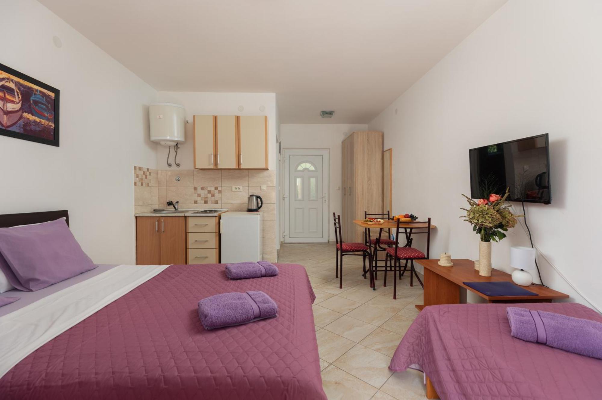 Villa Mia Apartments Bijela Dış mekan fotoğraf