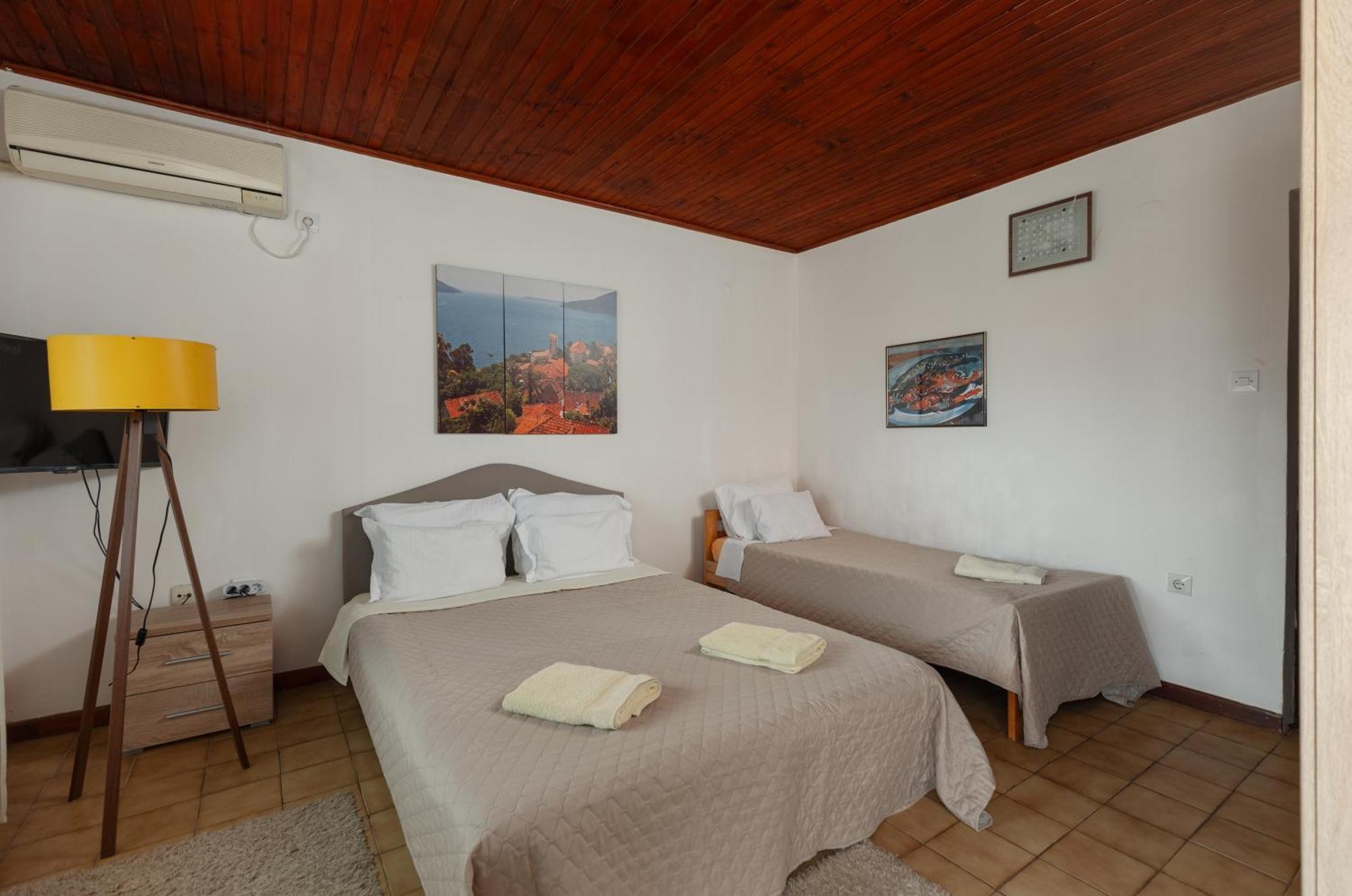 Villa Mia Apartments Bijela Dış mekan fotoğraf