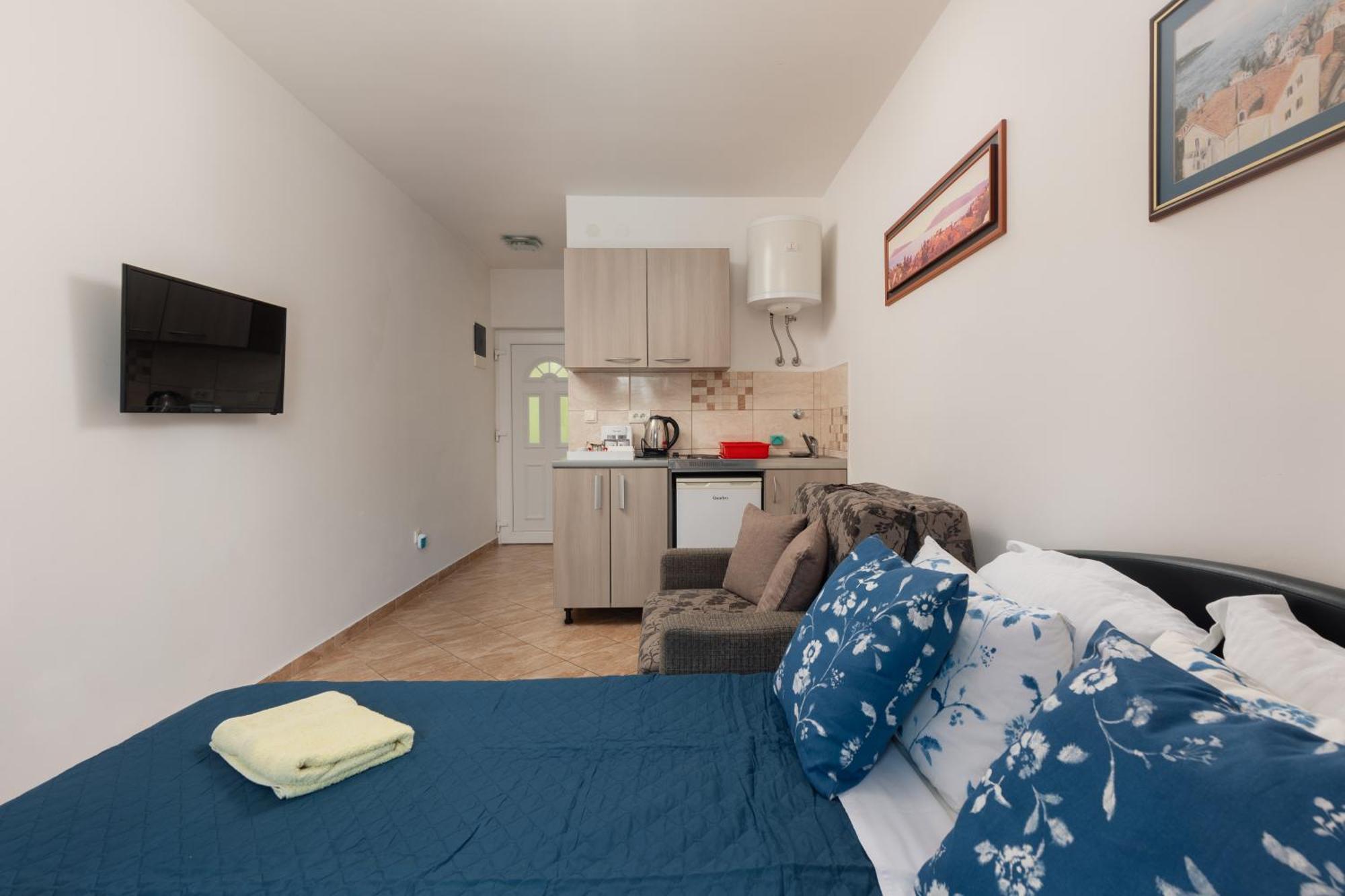 Villa Mia Apartments Bijela Dış mekan fotoğraf