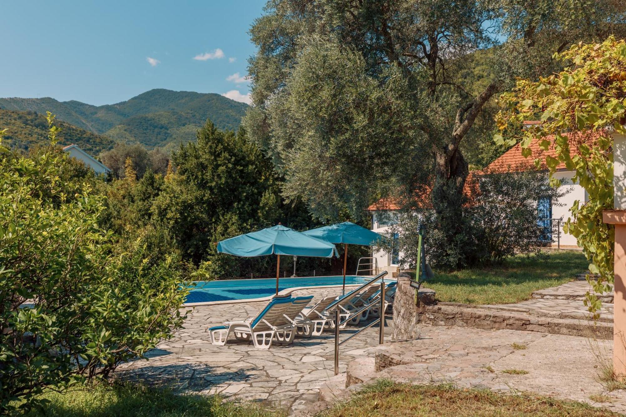 Villa Mia Apartments Bijela Dış mekan fotoğraf