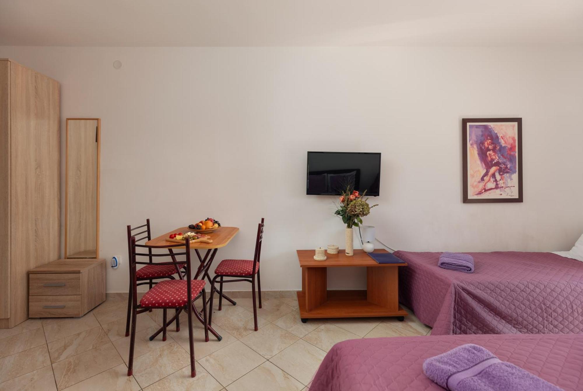 Villa Mia Apartments Bijela Dış mekan fotoğraf